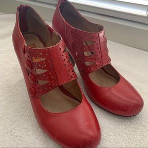 Miz Mooz Retro Mary Jane Red Heels / Pumps